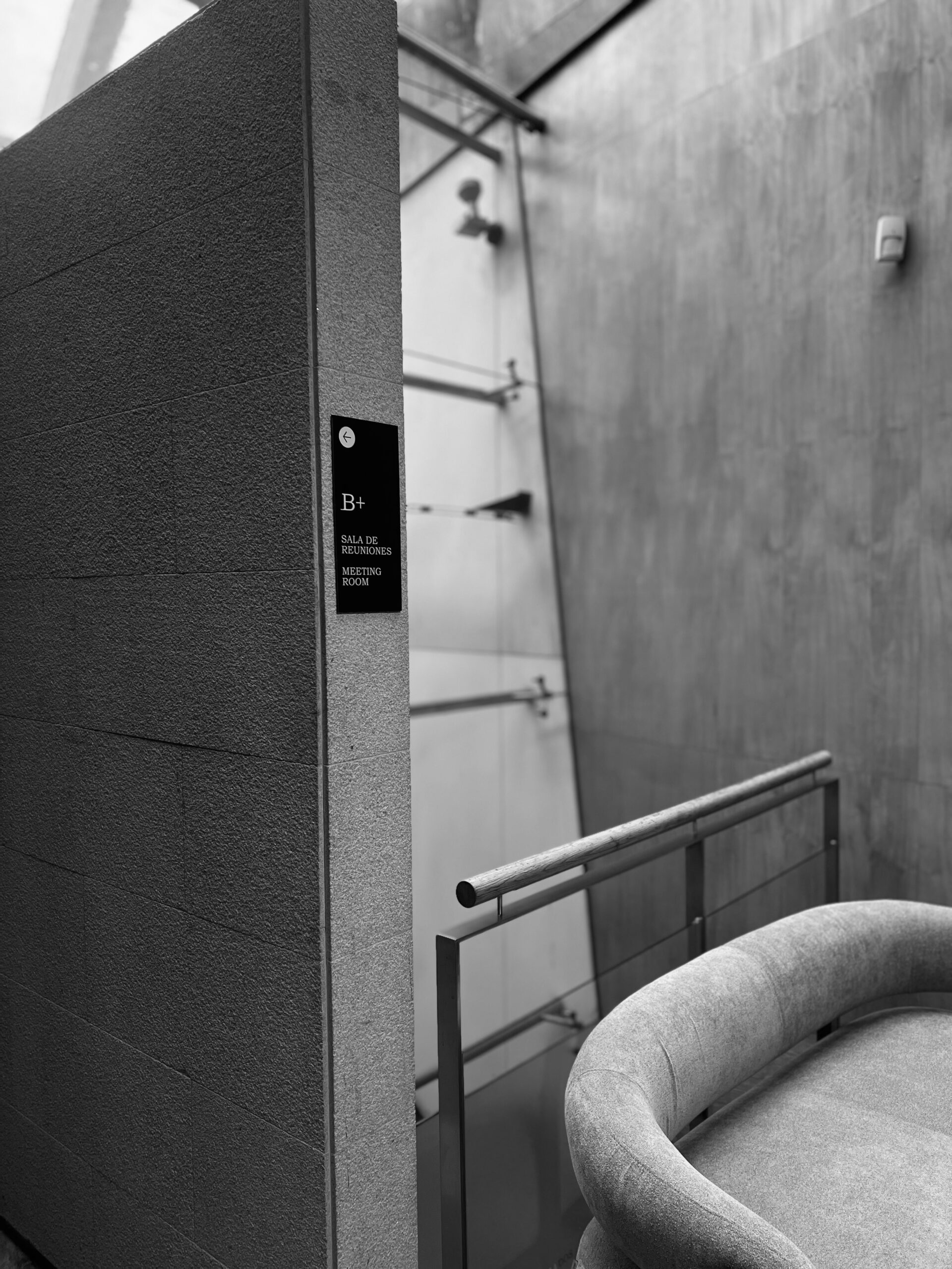 Coincidencia de días festivos y días de descanso:¿Nace un derecho automático a un descanso adicional?